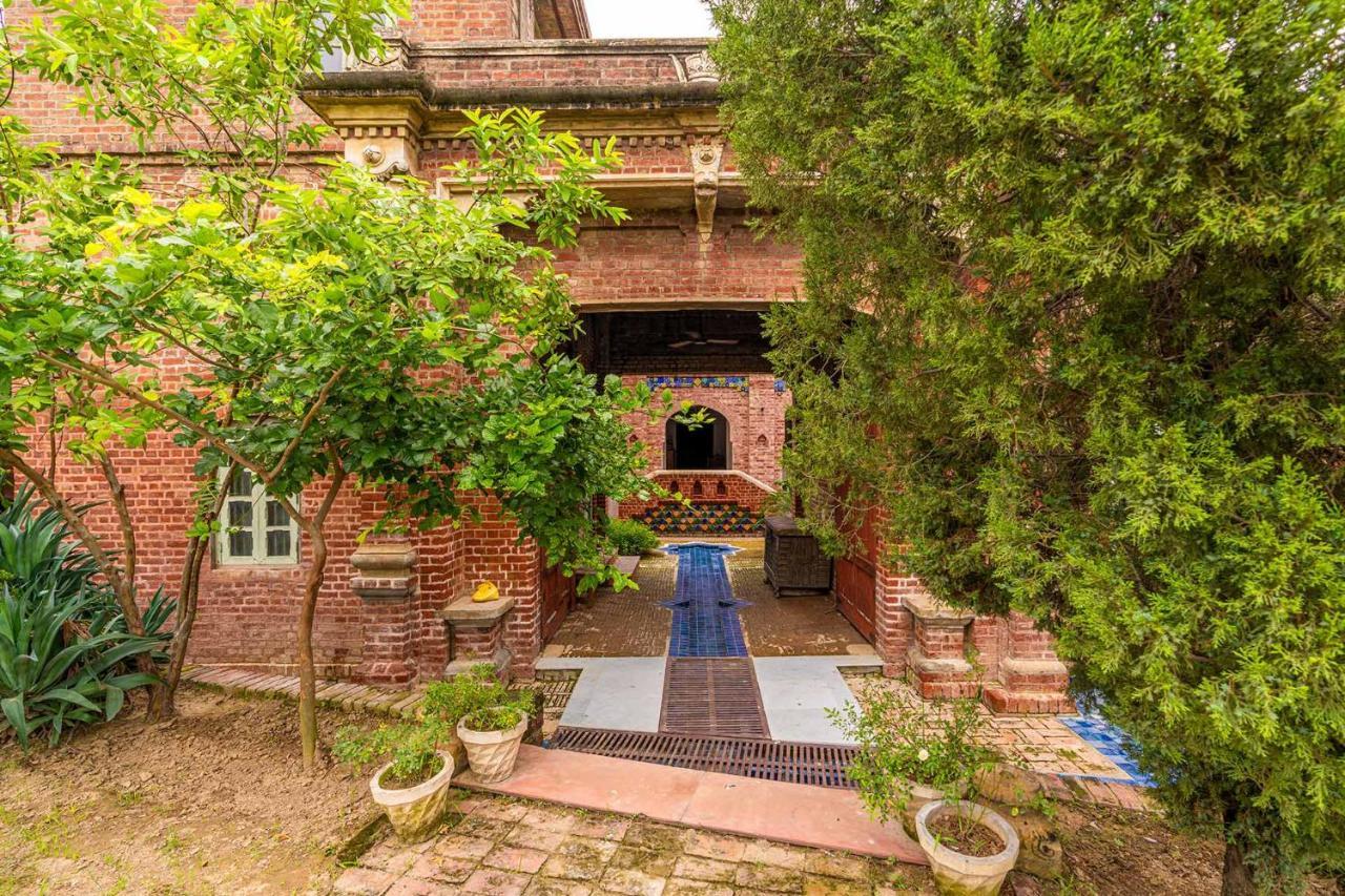 Stayvista'S Peepal Haveli - Rustic Kothi With Terrace, Breathtaking View & Bonfire Narainpur  Ngoại thất bức ảnh