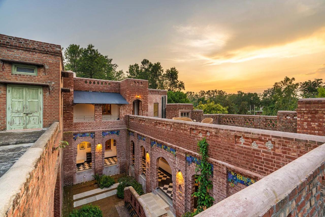 Stayvista'S Peepal Haveli - Rustic Kothi With Terrace, Breathtaking View & Bonfire Narainpur  Ngoại thất bức ảnh